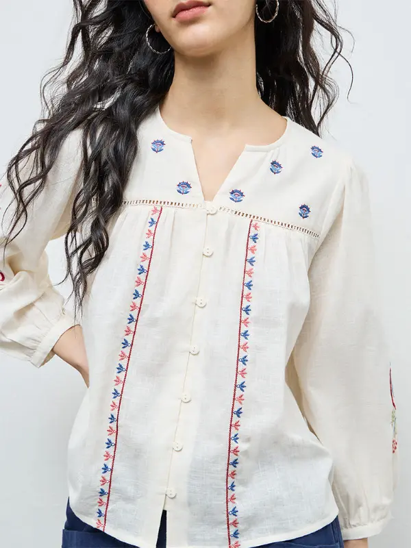 MG_268_3 Ivory Meadow Embroidered Cotton Blouse